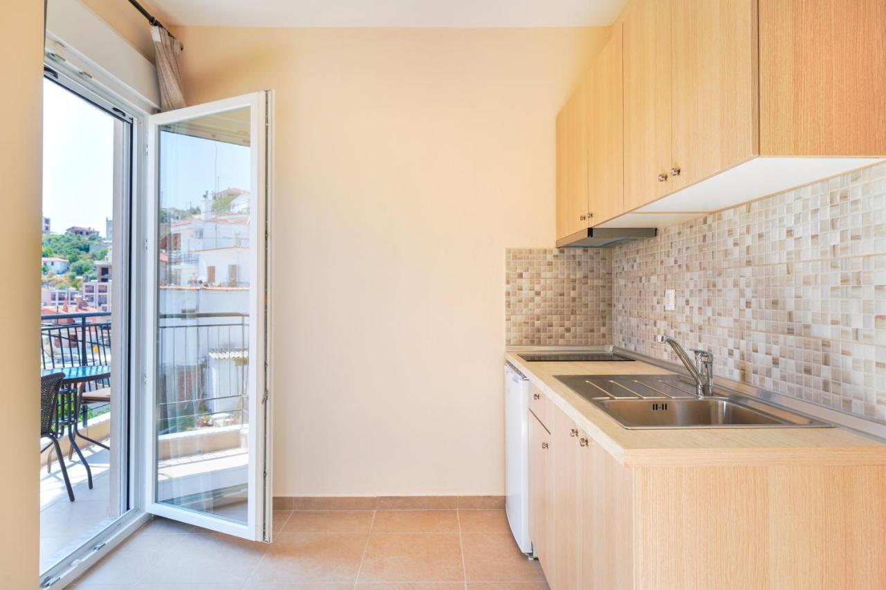 Theodore Apartments Skála Marión Εξωτερικό φωτογραφία