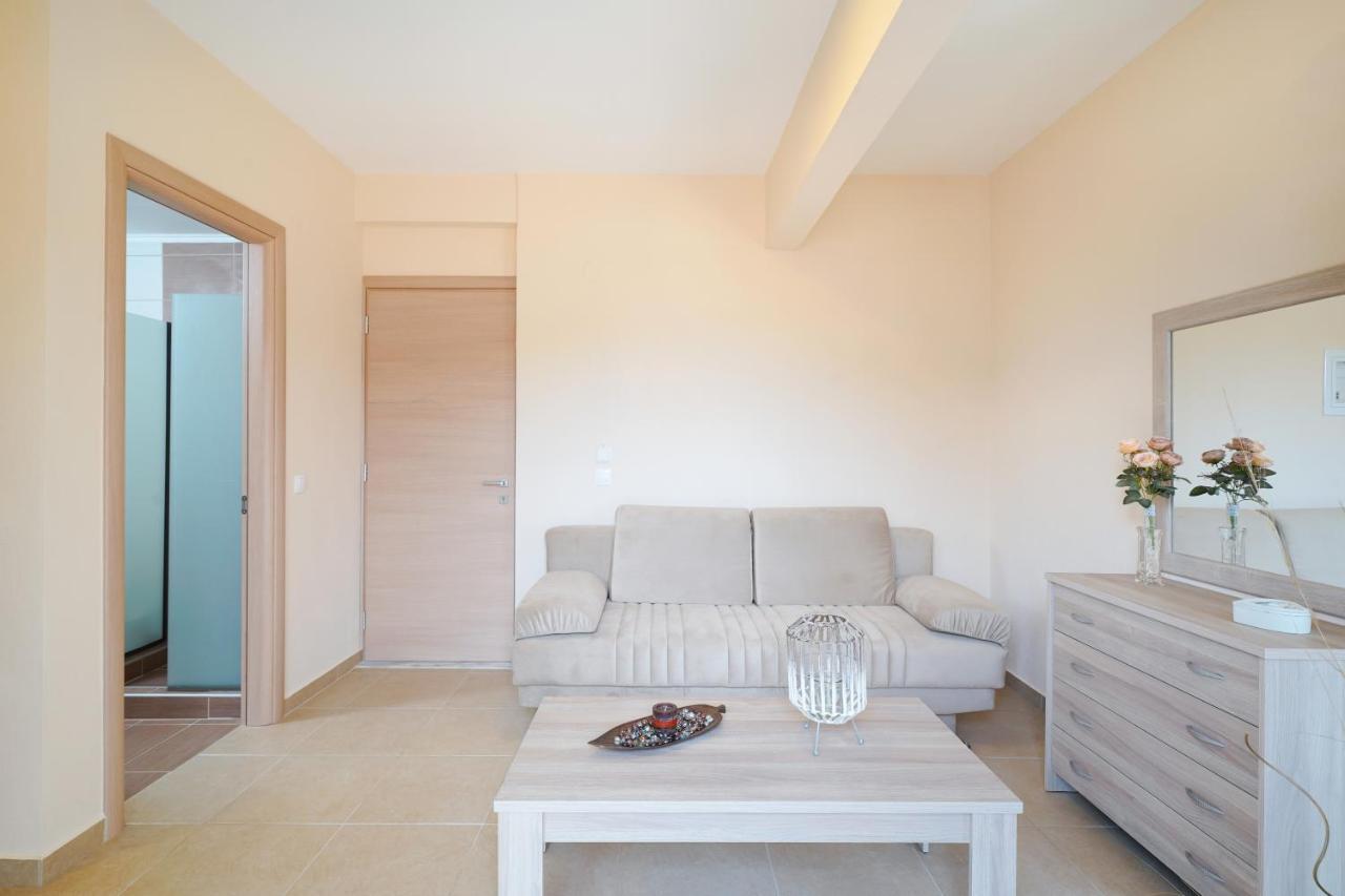 Theodore Apartments Skála Marión Εξωτερικό φωτογραφία