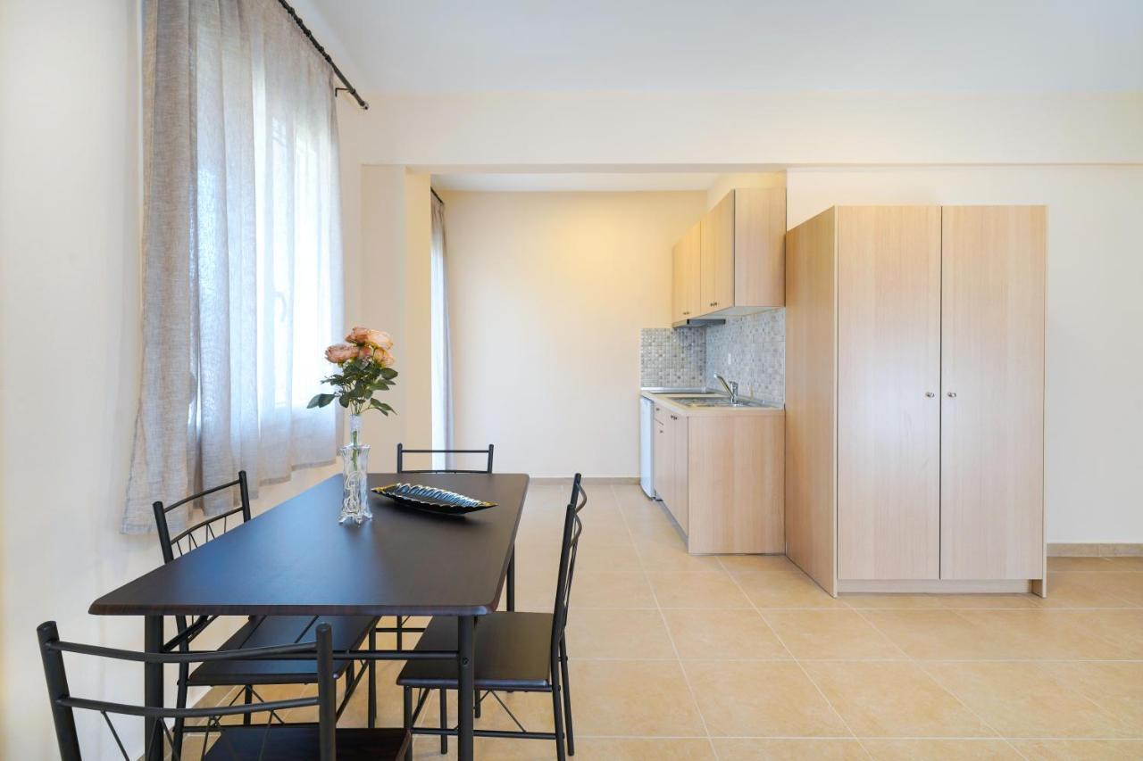Theodore Apartments Skála Marión Εξωτερικό φωτογραφία